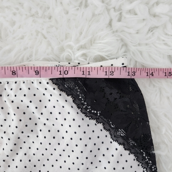 Victoria's Secret Mini Pin Dot Pajama Shorties. Size Small. New. - Picture 3 of 5